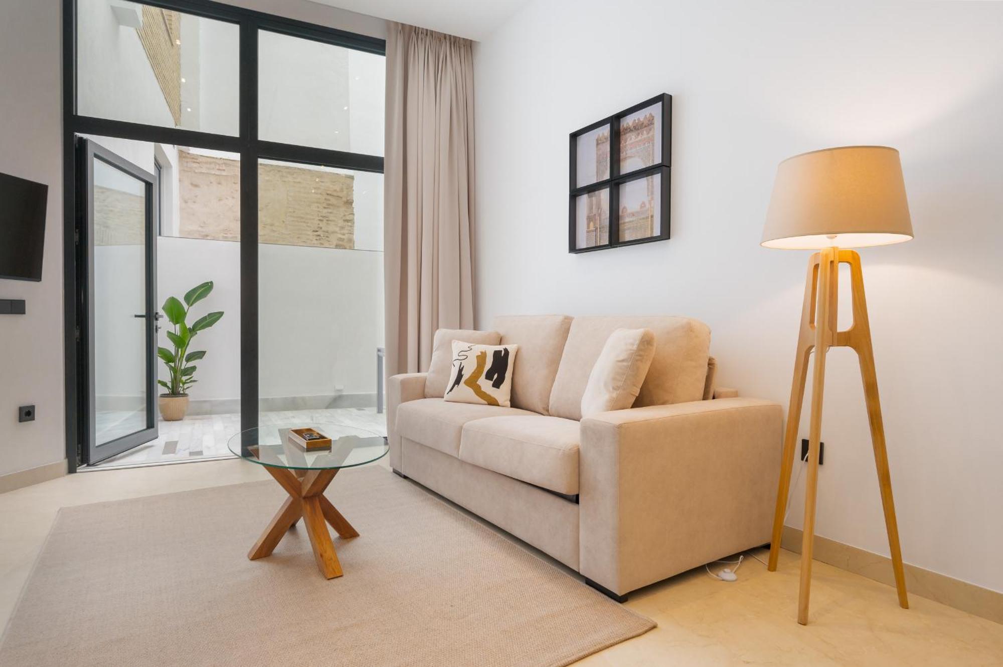New Design Apartment - Private Patio - Gallos 2 セビリア エクステリア 写真